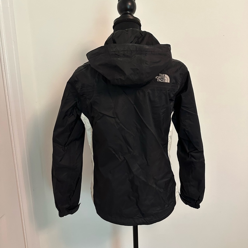 Women's North Face HyVent Black & White Waterproof Hooded Rain Coat size XS - Picture 4 of 9